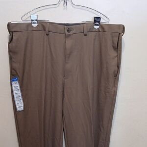 Men's Haggar Dress Pants Color Dark Tan